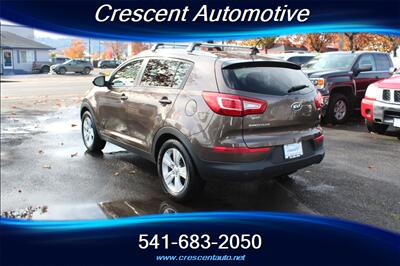 2011 Kia Sportage LX - Photo 6 - Eugene, OR 97402