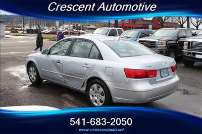 2010 Hyundai SONATA GLS   - Photo 8 - Eugene, OR 97402