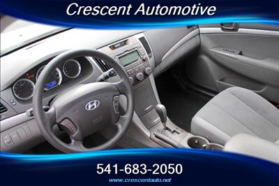 2010 Hyundai SONATA GLS   - Photo 11 - Eugene, OR 97402