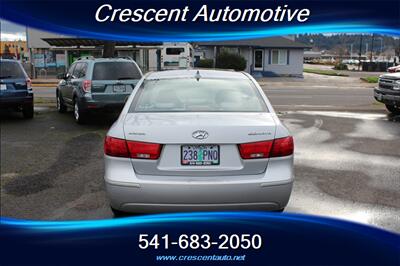 2010 Hyundai SONATA GLS   - Photo 7 - Eugene, OR 97402