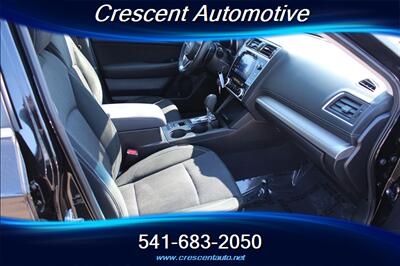 2019 Subaru Outback 2.5i Premium   - Photo 12 - Eugene, OR 97402