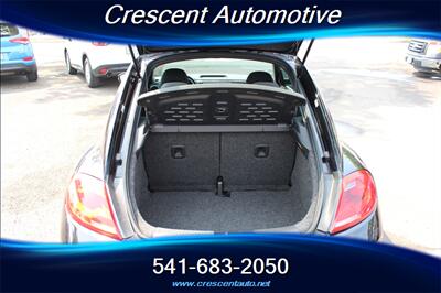 2012 Volkswagen Beetle Turbo PZEV - Photo 14 - Eugene, OR 97402