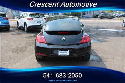 2012 Volkswagen Beetle Turbo PZEV - Photo 7 - Eugene, OR 97402