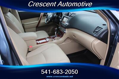 2011 Toyota Highlander Limited   - Photo 13 - Eugene, OR 97402