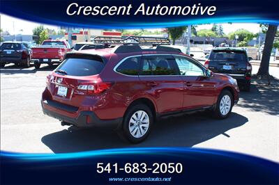 2018 Subaru Outback 2.5i Premium - Photo 6 - Eugene, OR 97402