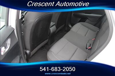 2019 Kia Forte LXS   - Photo 13 - Eugene, OR 97402