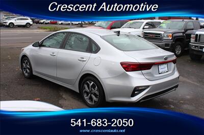 2019 Kia Forte LXS   - Photo 8 - Eugene, OR 97402