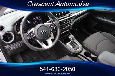 2019 Kia Forte LXS   - Photo 11 - Eugene, OR 97402