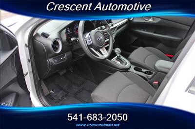 2019 Kia Forte LXS   - Photo 10 - Eugene, OR 97402