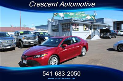 2019 Toyota Camry LE - Photo 2 - Eugene, OR 97402