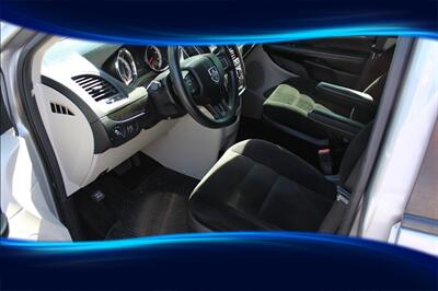 2017 Dodge Grand Caravan SE - Photo 9 - Eugene, OR 97402