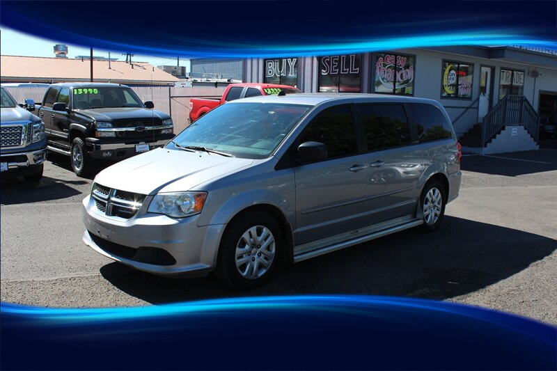 2017 Dodge Grand Caravan SE   - Photo 1 - Eugene, OR 97402