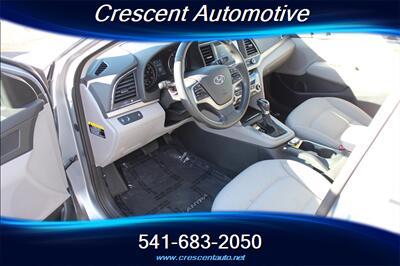 2017 Hyundai ELANTRA SE   - Photo 9 - Eugene, OR 97402