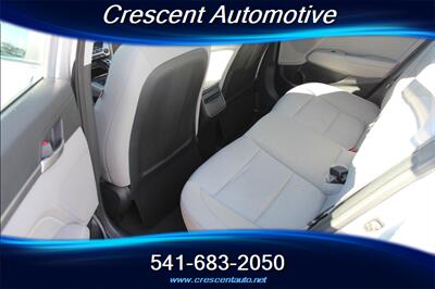 2017 Hyundai ELANTRA SE   - Photo 12 - Eugene, OR 97402