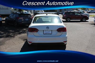 2013 Volkswagen Jetta Hybrid   - Photo 7 - Eugene, OR 97402
