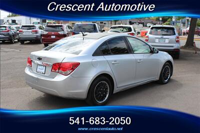 2014 Chevrolet Cruze LS Auto - Photo 6 - Eugene, OR 97402