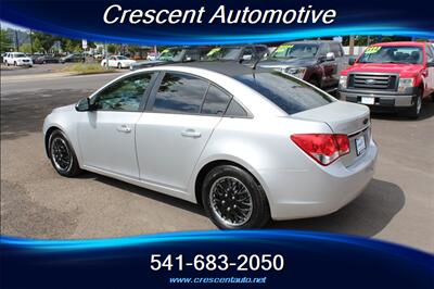 2014 Chevrolet Cruze LS Auto - Photo 8 - Eugene, OR 97402