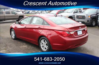 2013 Hyundai SONATA GLS   - Photo 8 - Eugene, OR 97402