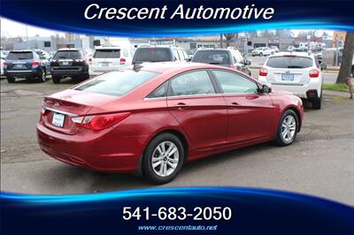 2013 Hyundai SONATA GLS   - Photo 6 - Eugene, OR 97402