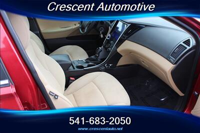 2013 Hyundai SONATA GLS   - Photo 12 - Eugene, OR 97402