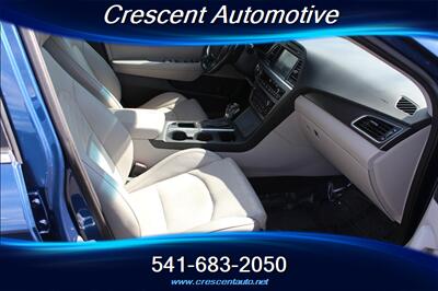 2015 Hyundai SONATA Sport Tech   - Photo 12 - Eugene, OR 97402