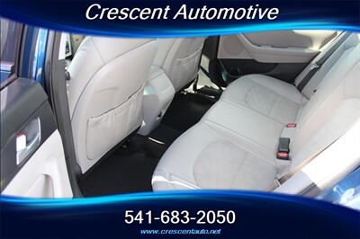 2015 Hyundai SONATA Sport Tech   - Photo 13 - Eugene, OR 97402