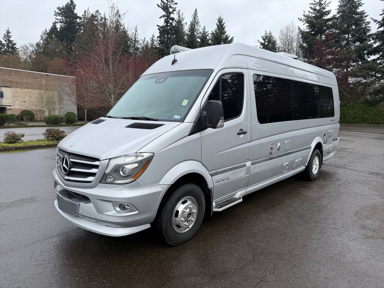 2015 Airstream Extended Grand Tour M3500   - Photo 1 - Poulsbo, WA 98370