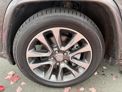 2018 Jeep Grand Cherokee Overland   - Photo 12 - Poulsbo, WA 98370