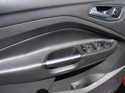 2015 Ford Escape Titanium   - Photo 15 - Poulsbo, WA 98370