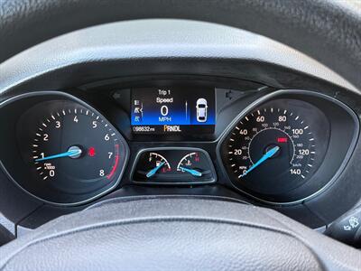 2015 Ford Focus S   - Photo 14 - Poulsbo, WA 98370