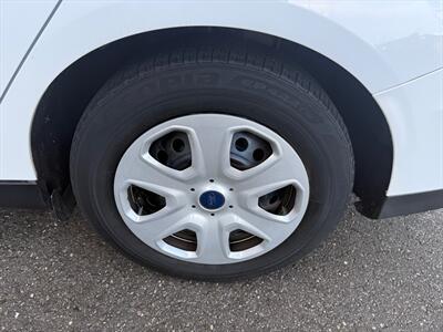 2015 Ford Focus S   - Photo 28 - Poulsbo, WA 98370