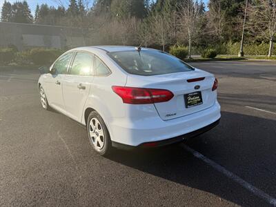 2015 Ford Focus S   - Photo 9 - Poulsbo, WA 98370