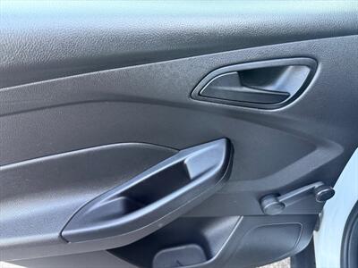 2015 Ford Focus S   - Photo 29 - Poulsbo, WA 98370