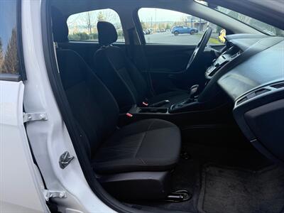 2015 Ford Focus S   - Photo 16 - Poulsbo, WA 98370