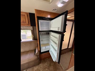 2013 Tiffin Allegro 30GA   - Photo 18 - Poulsbo, WA 98370