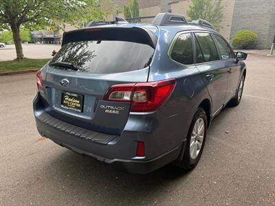 2017 Subaru Outback 2.5i Premium   - Photo 7 - Poulsbo, WA 98370