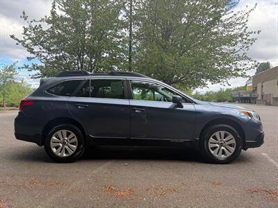 2017 Subaru Outback 2.5i Premium   - Photo 4 - Poulsbo, WA 98370