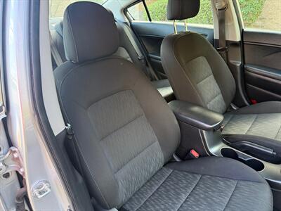 2014 Kia Forte LX - Photo 16 - Poulsbo, WA 98370