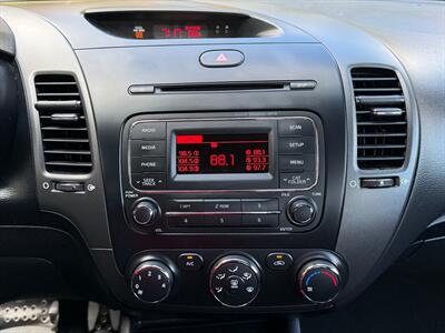 2014 Kia Forte LX - Photo 18 - Poulsbo, WA 98370