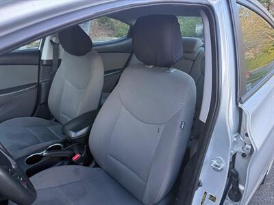 2016 Hyundai Elantra SE   - Photo 10 - Poulsbo, WA 98370