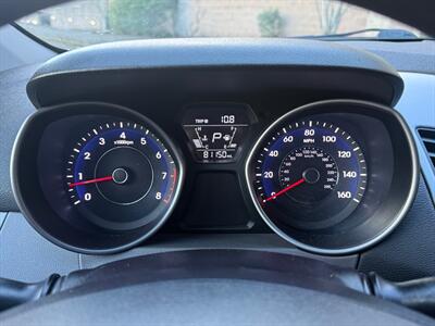 2016 Hyundai Elantra SE   - Photo 12 - Poulsbo, WA 98370