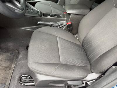 2016 Ford Focus SE   - Photo 11 - Poulsbo, WA 98370