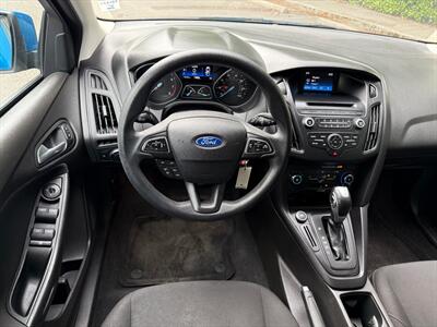 2016 Ford Focus SE   - Photo 15 - Poulsbo, WA 98370