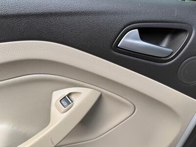 2014 Ford C-Max SEL Energy - Photo 33 - Poulsbo, WA 98370
