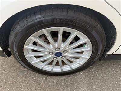 2014 Ford C-Max SEL Energy - Photo 32 - Poulsbo, WA 98370