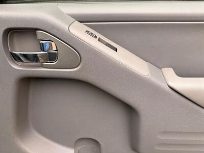 2016 Nissan Frontier Crew Cab SL  Long Bed - Photo 22 - Poulsbo, WA 98370