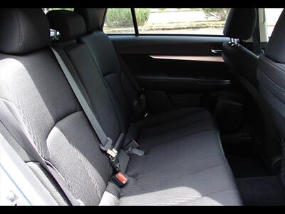 2010 Subaru Outback 2.5i Premium   - Photo 23 - Poulsbo, WA 98370