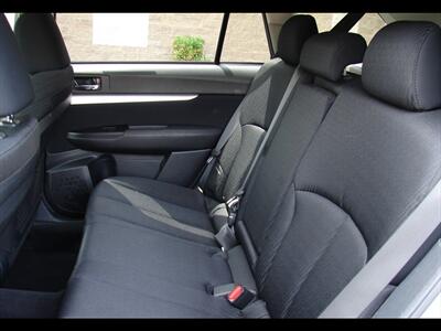 2010 Subaru Outback 2.5i Premium   - Photo 19 - Poulsbo, WA 98370