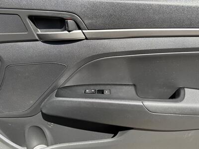 2018 Hyundai Elantra Limited   - Photo 21 - Poulsbo, WA 98370