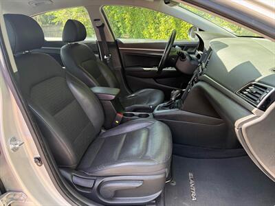 2018 Hyundai Elantra Limited   - Photo 18 - Poulsbo, WA 98370